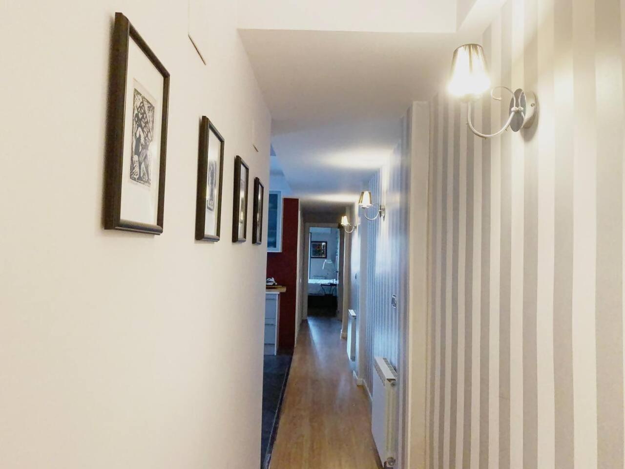 Un Hogar En El Centro Con Parking Gratuito Apartment Zaragoza Exterior foto